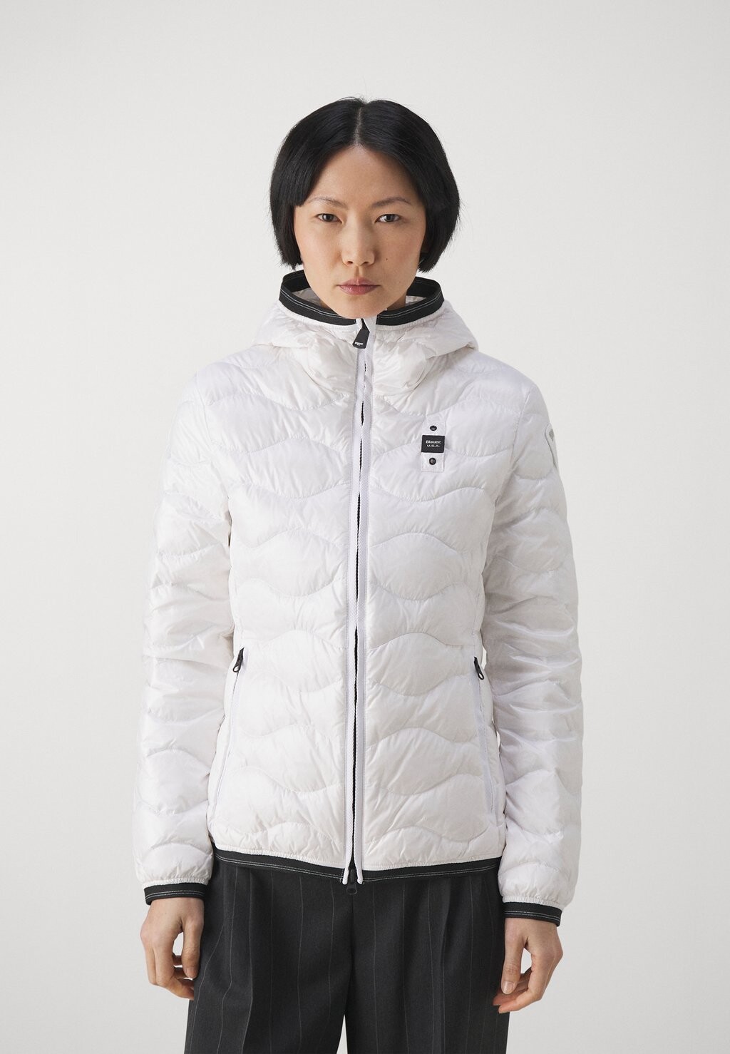 

Пуховик BASIC HOODIE ROLL STICHING Blauer, белый