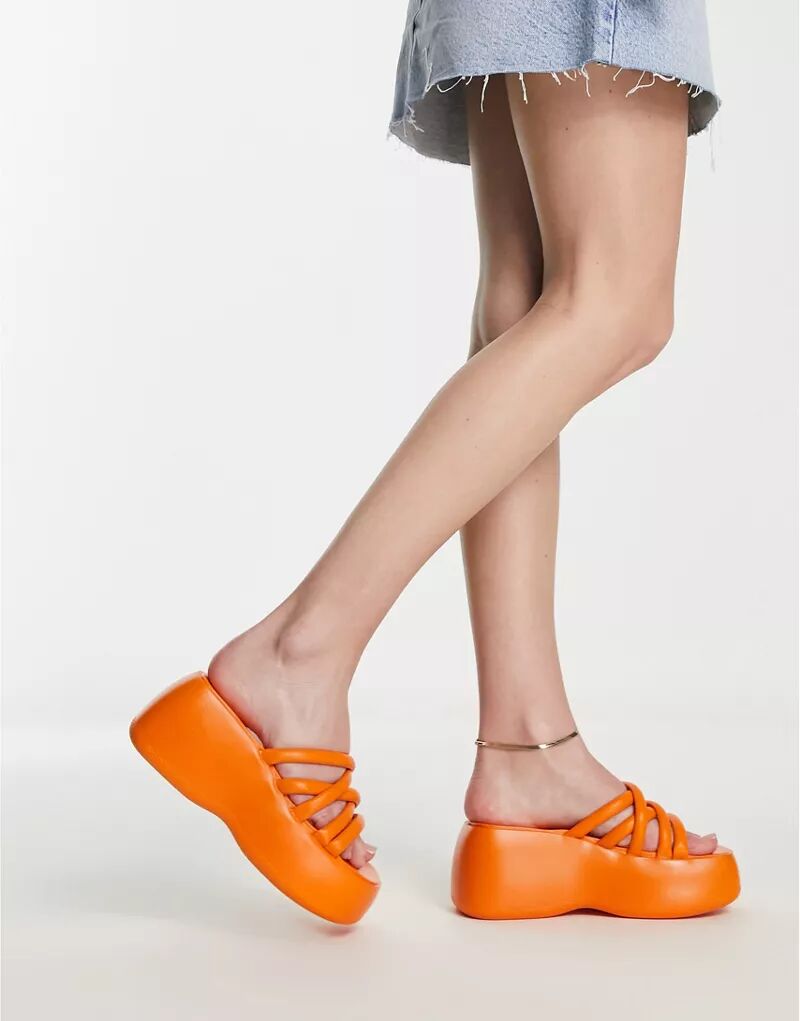 Оранжевые сандалии с ремешками на массивной подошве Daisy Street
