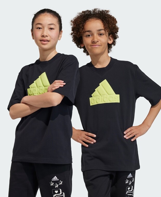

Футболка adidas, черный