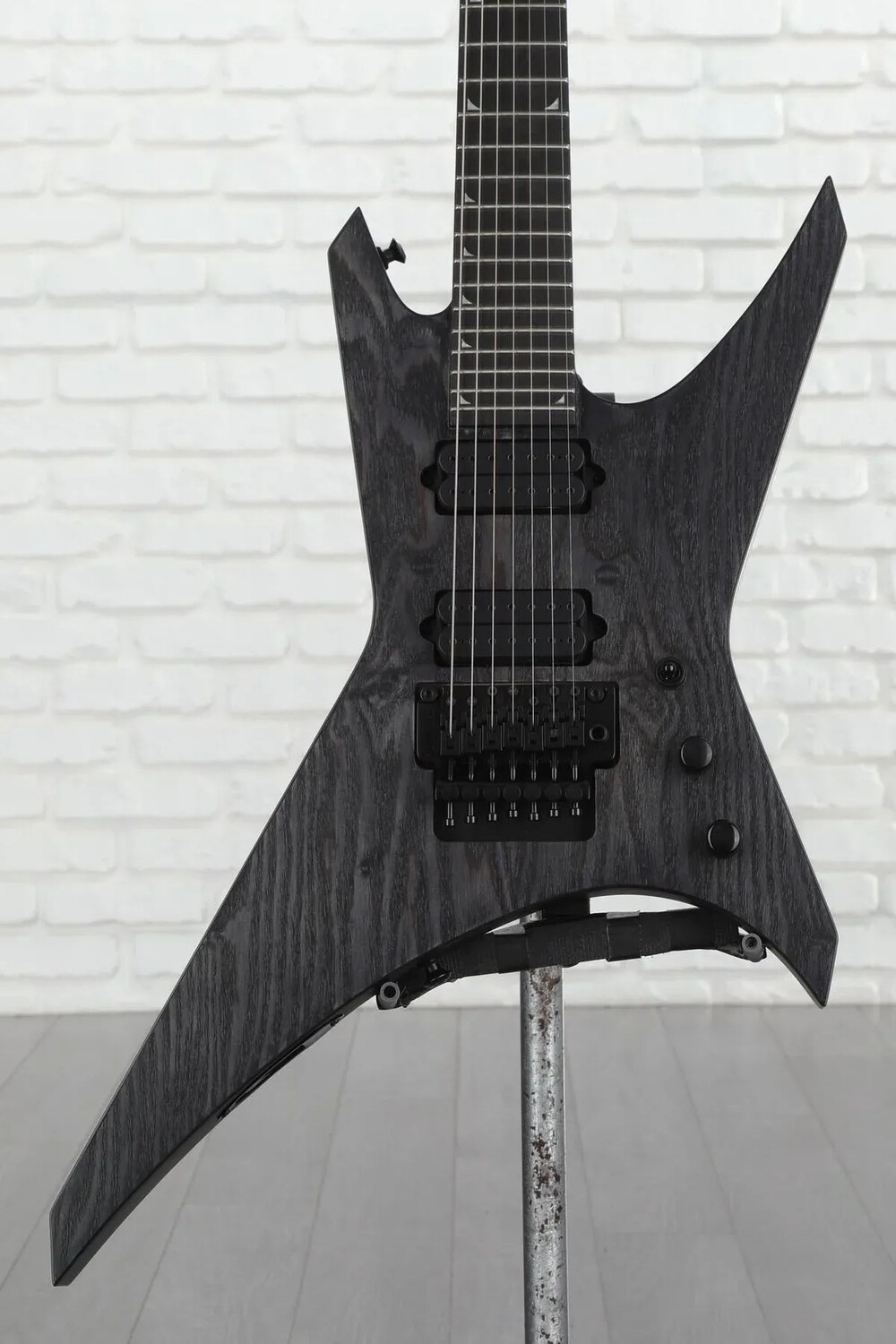 

Jackson Pro Series Signature Dave Davidson Warrior WR7 — потертый ясень