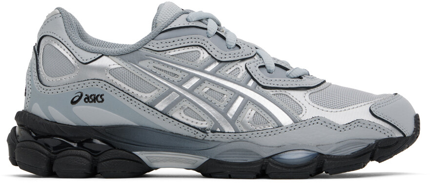 

Серо-серебристые гелевые кроссовки NYC Asics