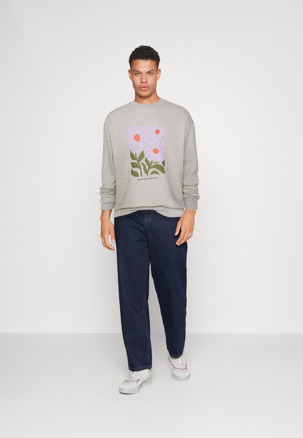 

Толстовка CREW FLEURS UNISEX Kaotiko, серый
