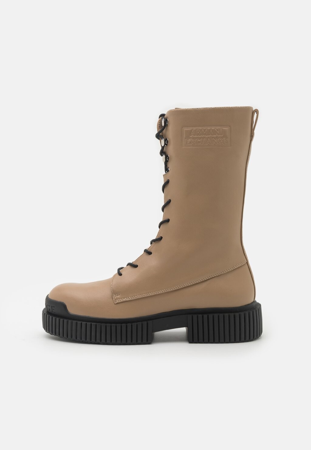 

Ботинки на платформе BOOT Armani Exchange, грязно/черный