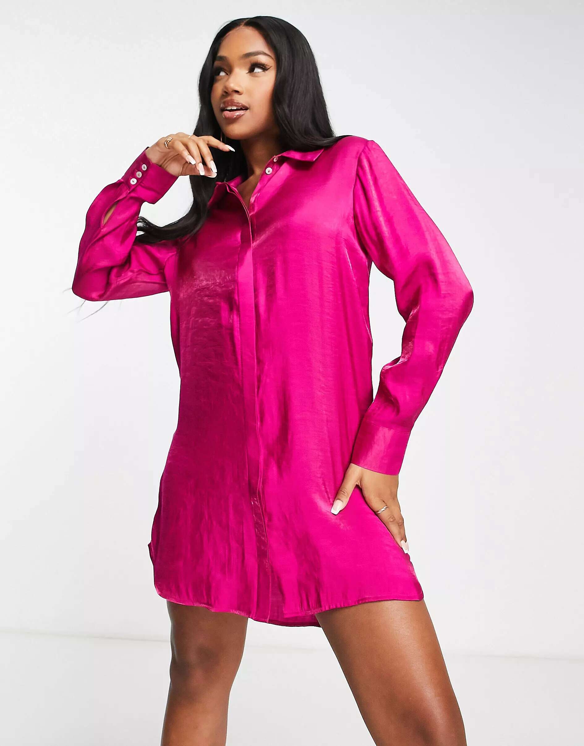 цена Эксклюзивное атласное мини-платье-рубашка JDY ярко-розового цвета
