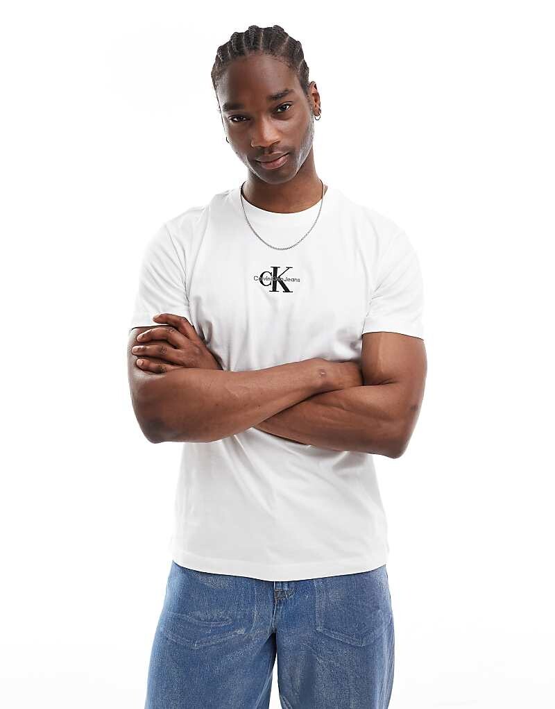 

Белая футболка с монограммой и логотипом Calvin Klein Jeans