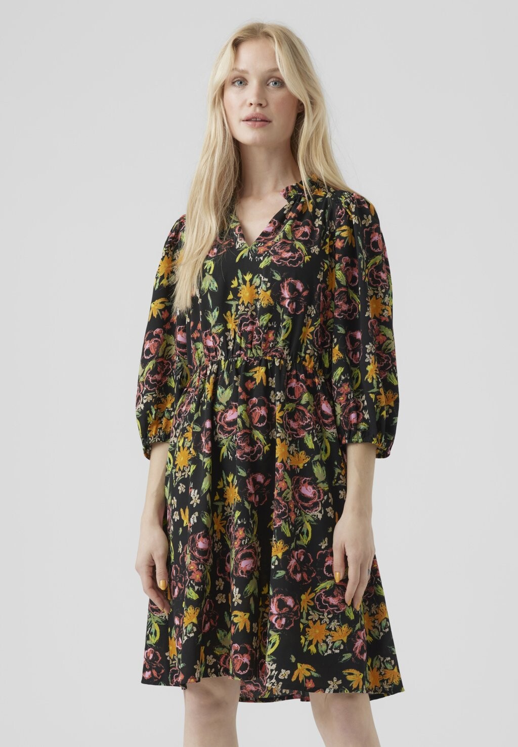 

Летнее платье Vero Moda, черный