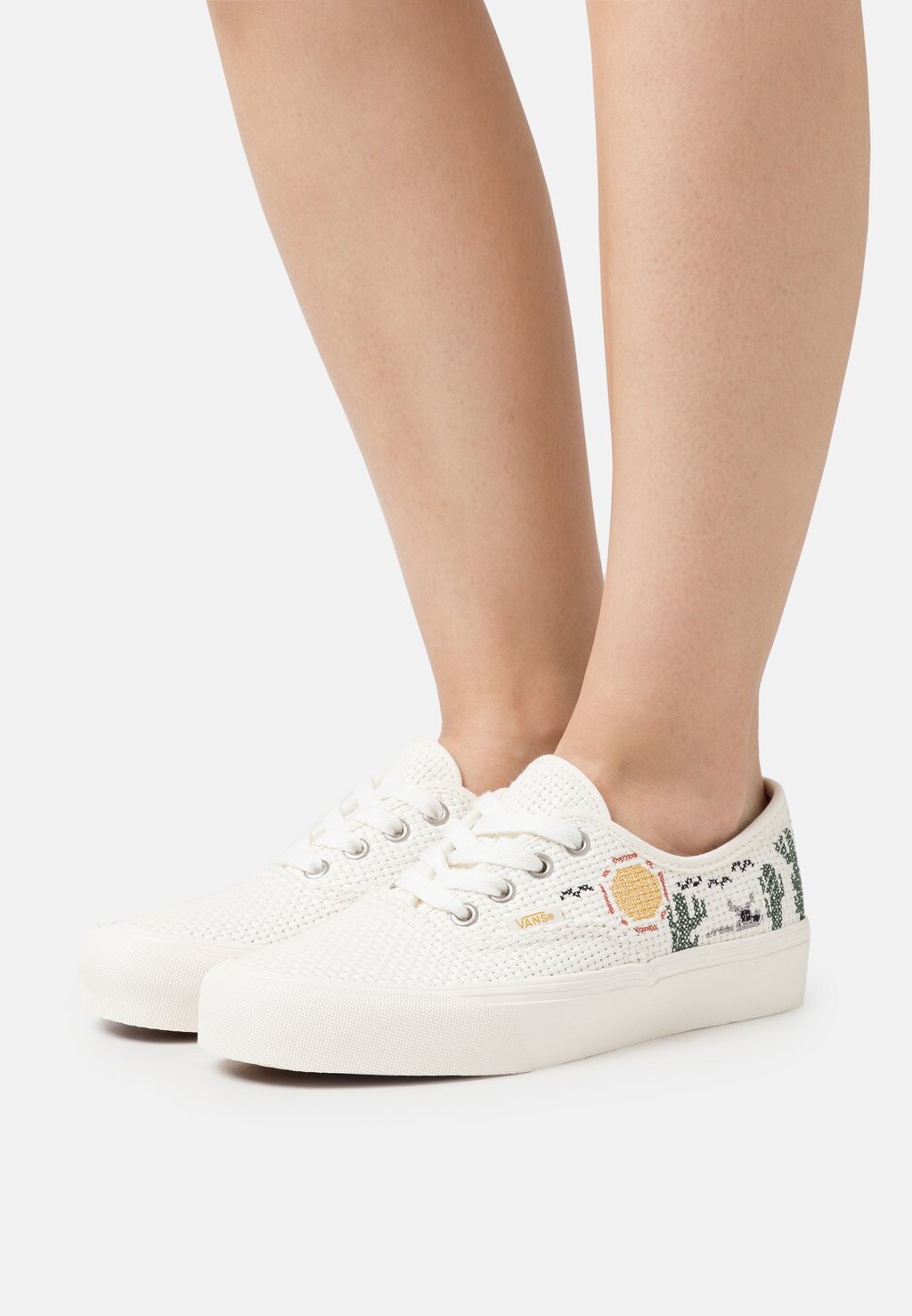 

Кроссовки Vans