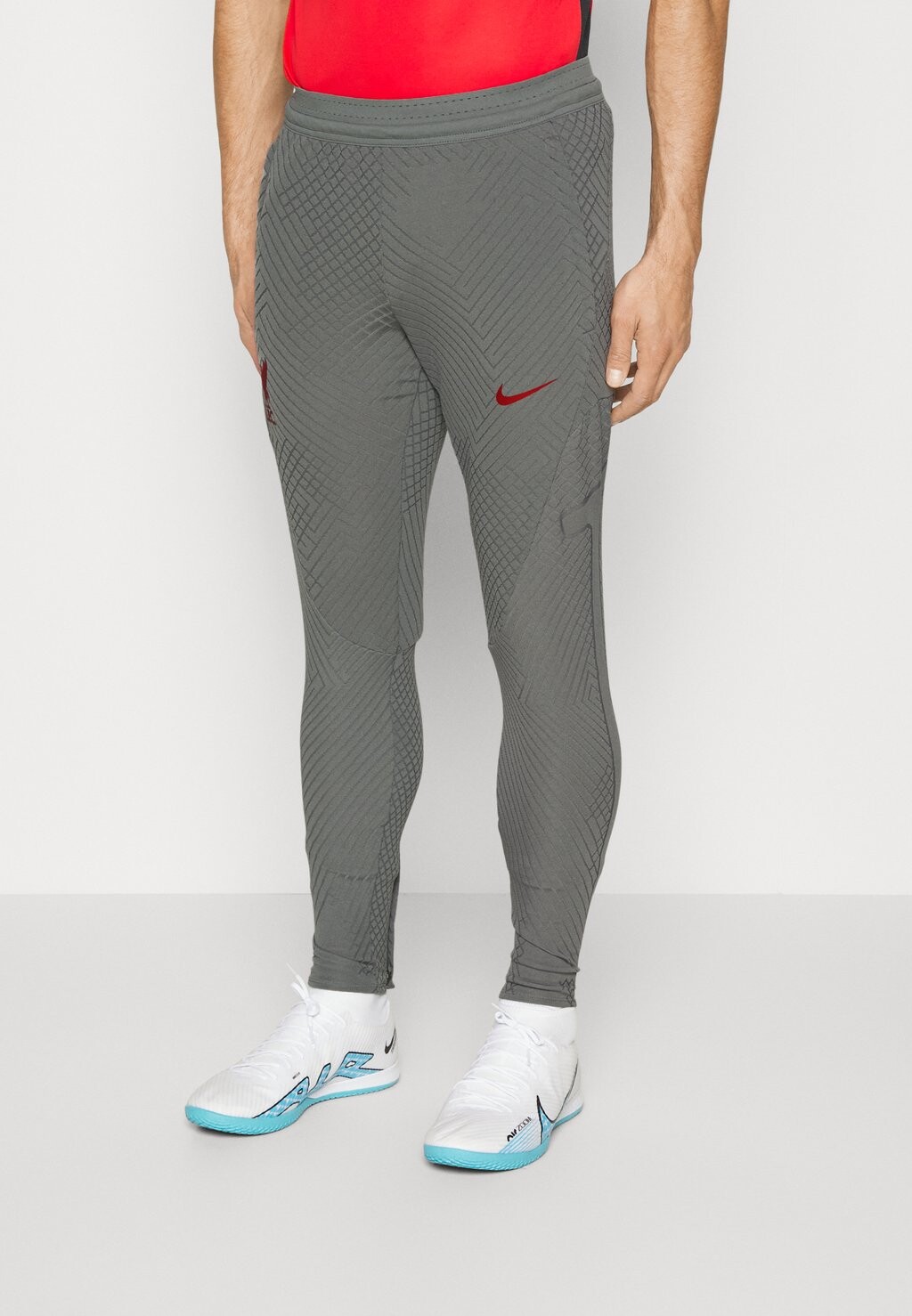 

Спортивные брюки Nike
