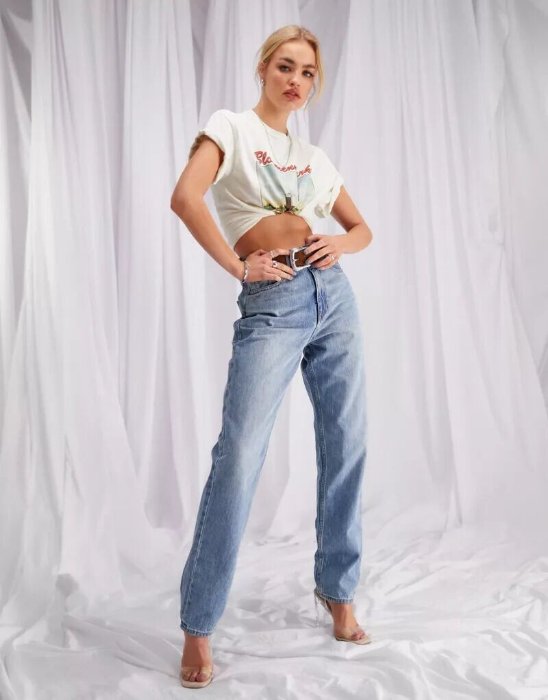 

Голубые джинсы-бойфренды ASOS