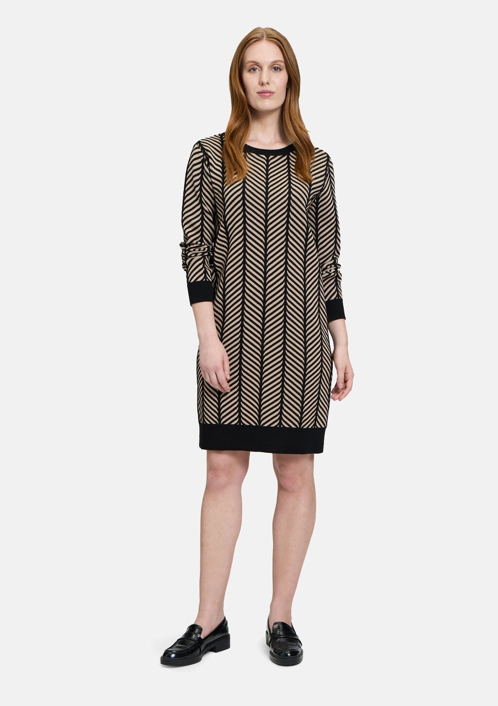 

Дневное платье MIT JACQUARD Betty & Co, черный