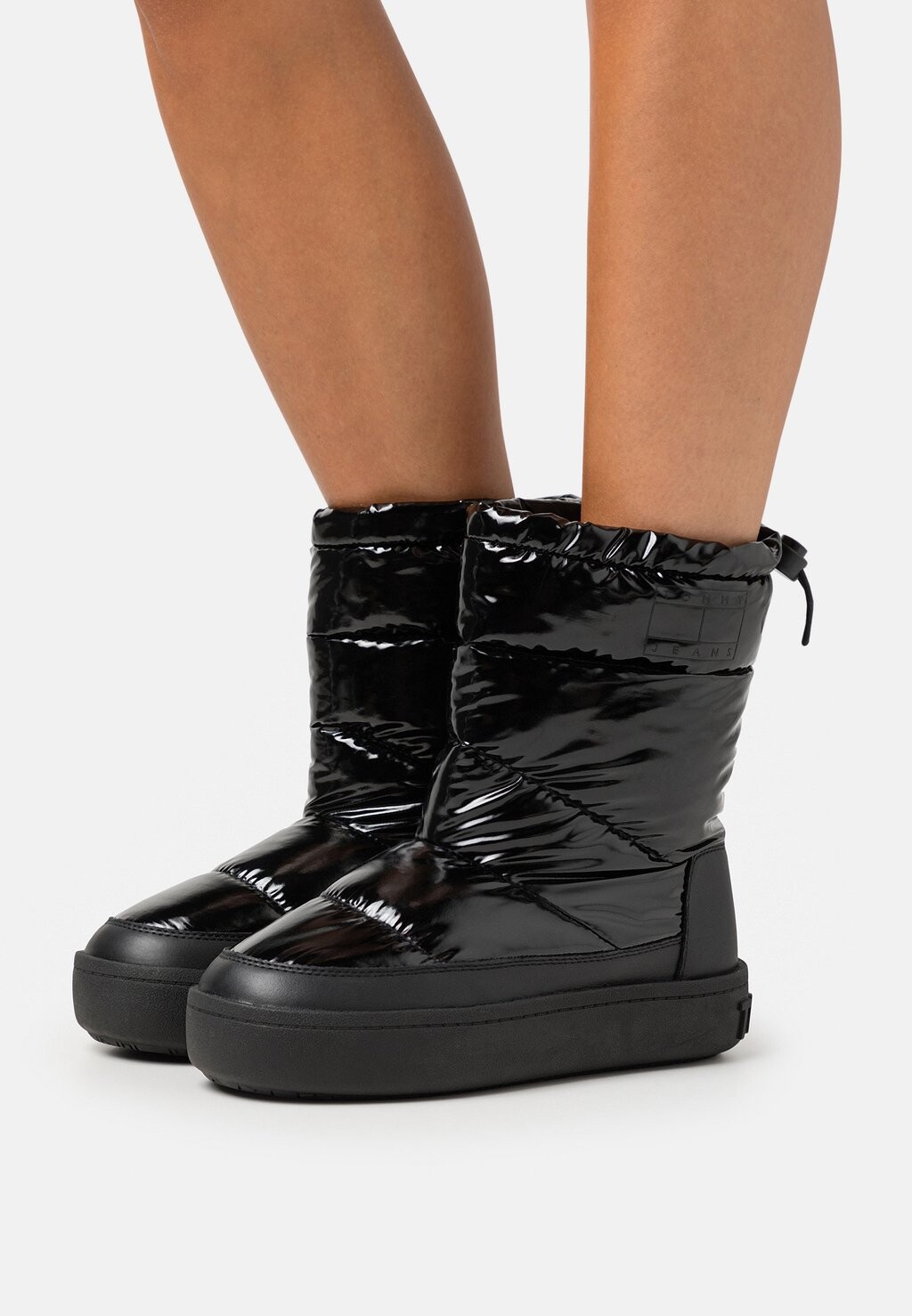 

Ботинки на платформе Tommy Jeans, цвет black
