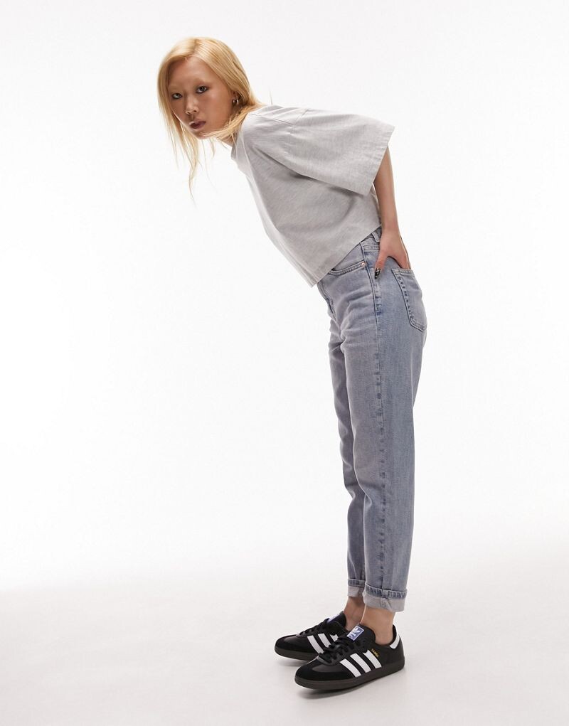 

Topshop – синие джинсы Mom с комфортной растяжкой и эффектом отбеливания