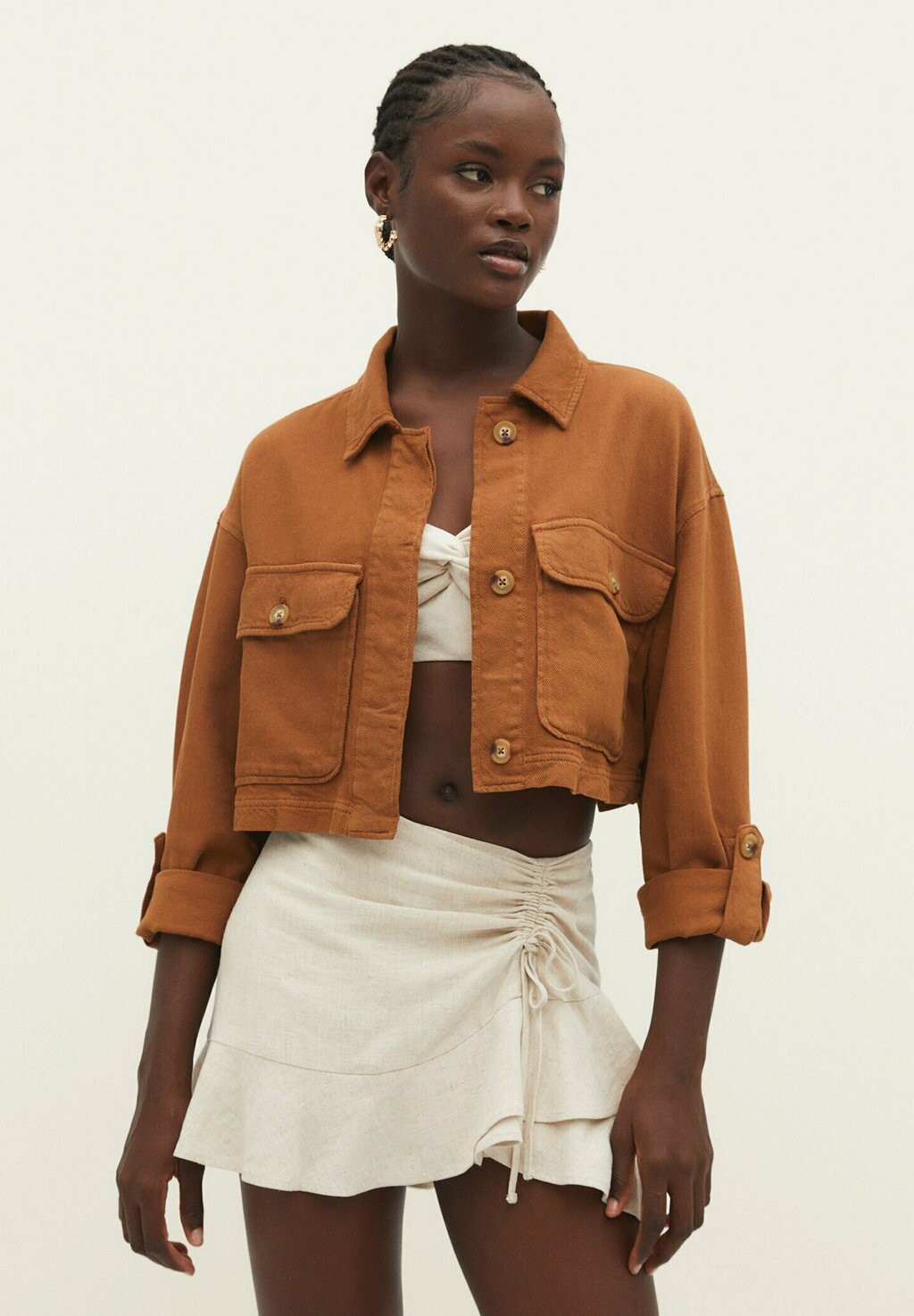 

Легкая куртка Stradivarius