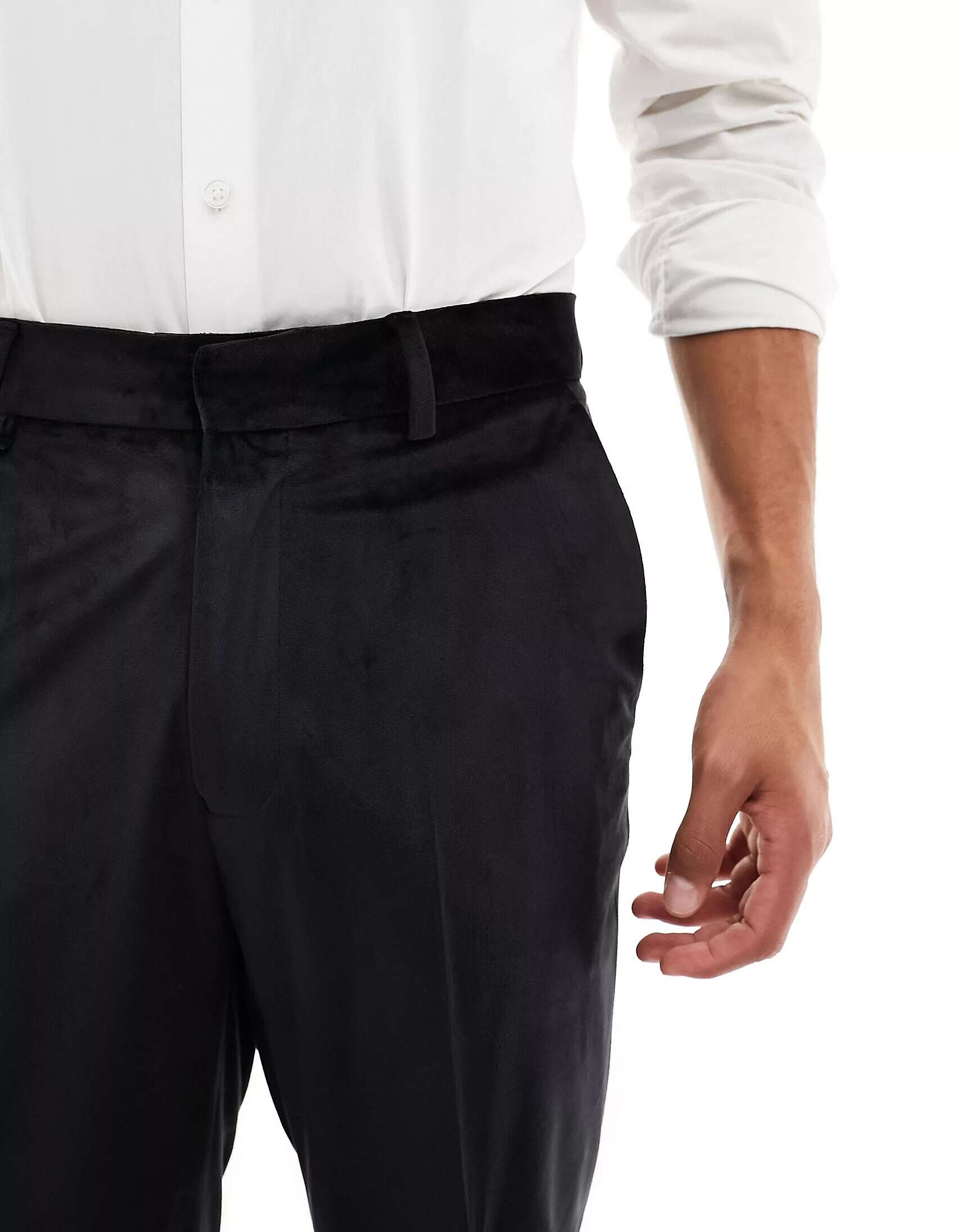 Черные бархатные брюки-смокинг скинни ASOS