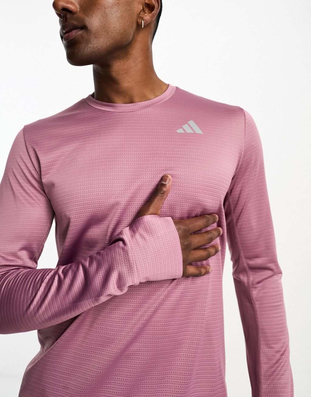 

Сиреневая футболка с длинными рукавами adidas Running own the run