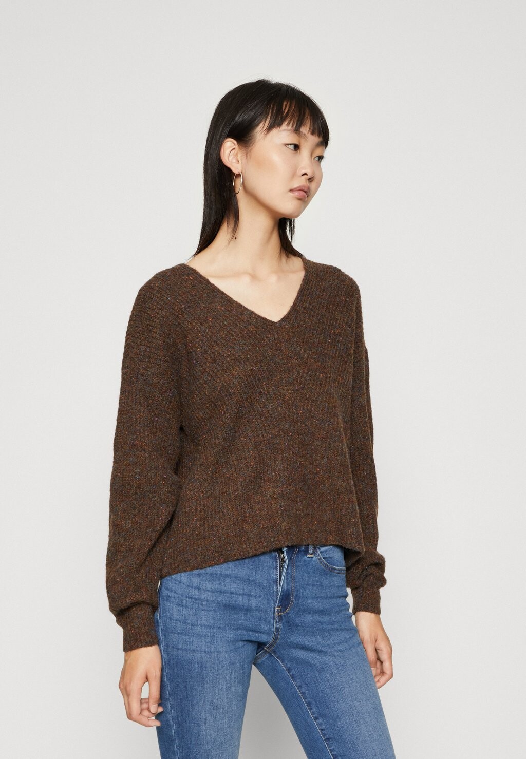 

Свитшот ONLY Tall ONLVENEDA V NECK, цвет chestnut melange