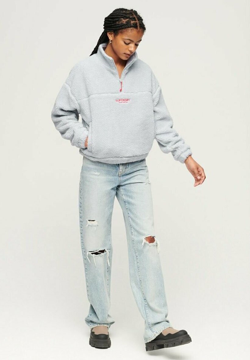 

Толстовка Superdry, космическое небо фиолетового цвета.
