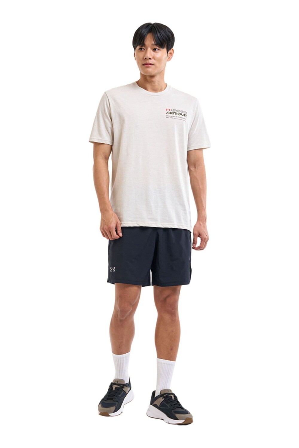 

Запуск 7 дюймовых шорт Under Armour, черный