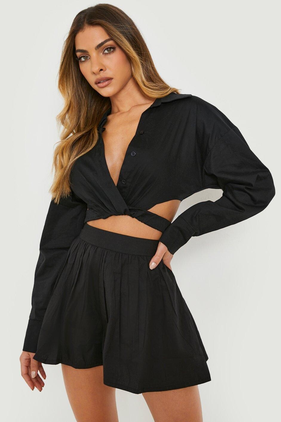 

Тканые объемные мини-шорты Boohoo, черный