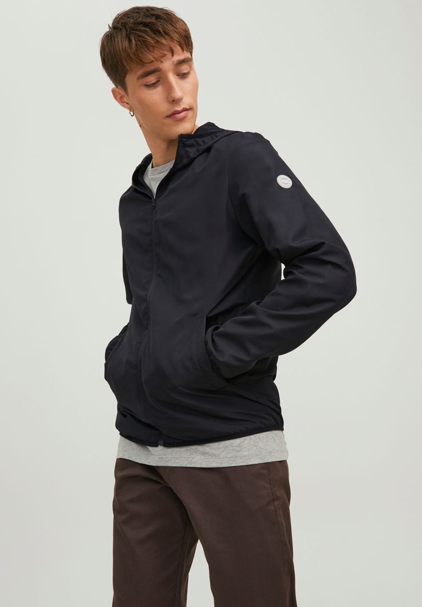 

Ветровка JJCALI JACKET Jack & Jones, черный