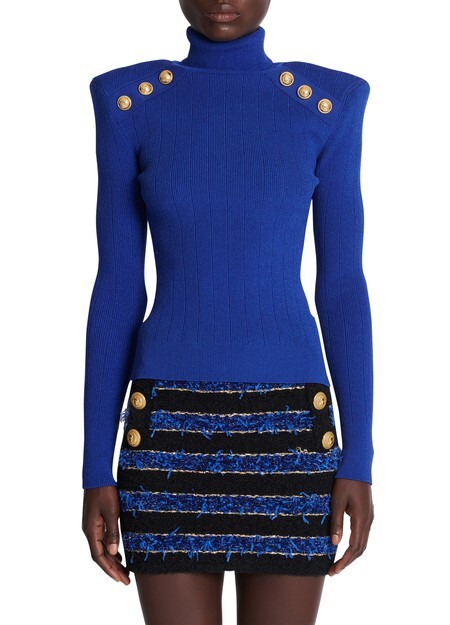 

Джемпер спицами с золотыми пуговицами. Balmain