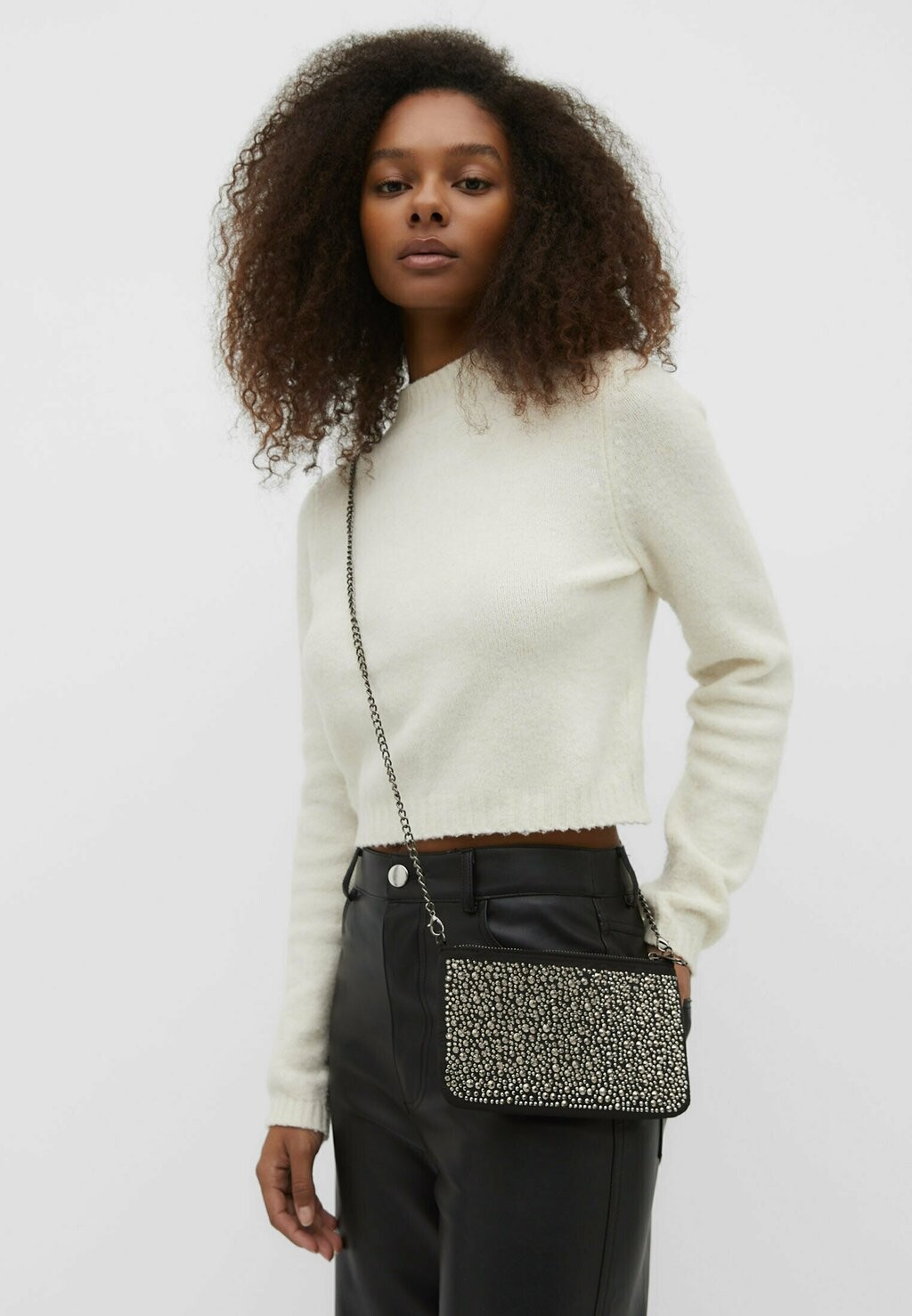 

Клатч Stradivarius, черный
