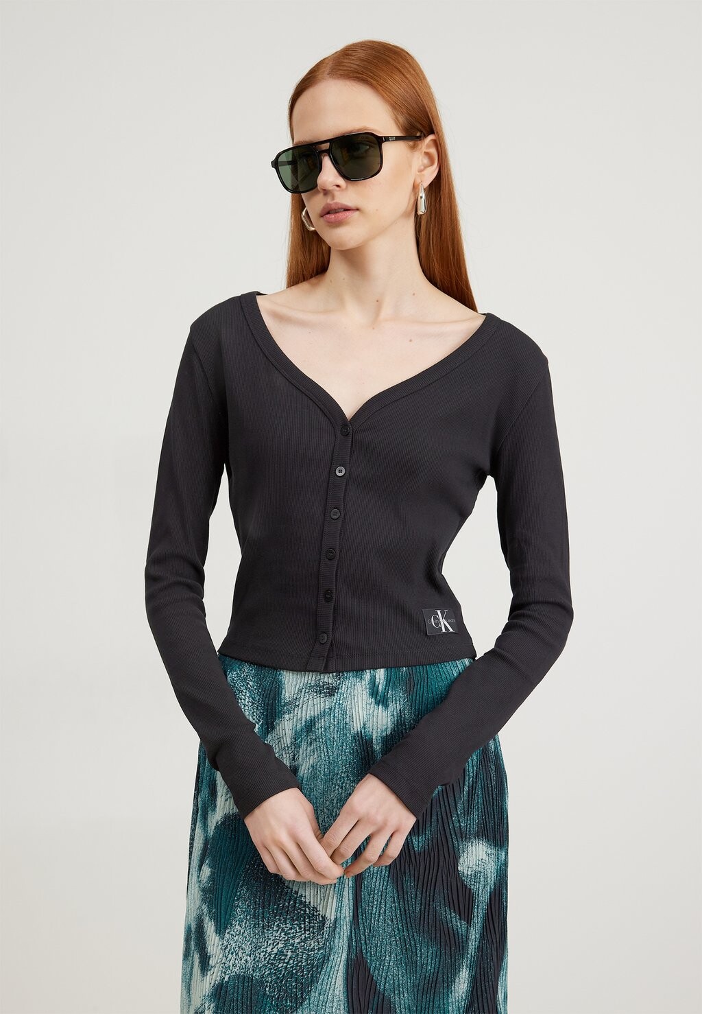 

Кардиган Calvin Klein Jeans КАРДИГАН LABEL, черный