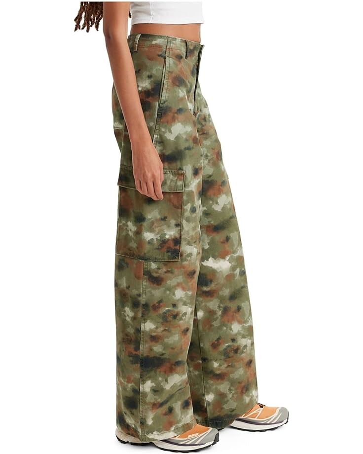 

Брюки Levi's Premium Baggy Cargo, цвет Mossy Green Watercolor Camo
