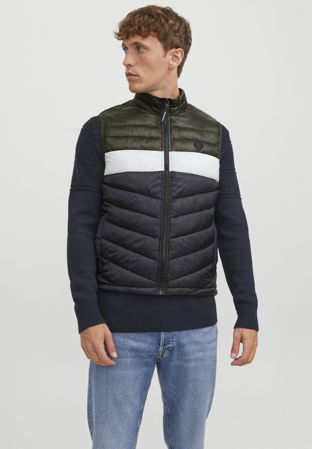 

Жилет Jack & Jones JJEHERO ТЕПЛЫЙ ВОРОТНИК, цвет rosin