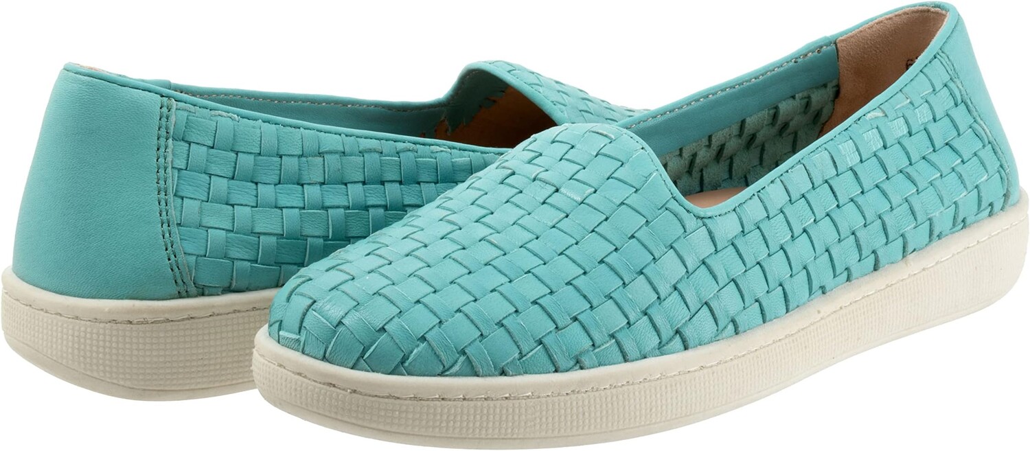 

Кроссовки Adelina Trotters, цвет Aqua Blue