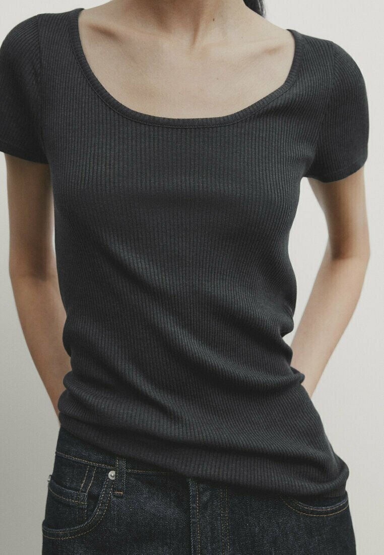 

Базовая футболка Massimo Dutti, цвет mottled dark grey