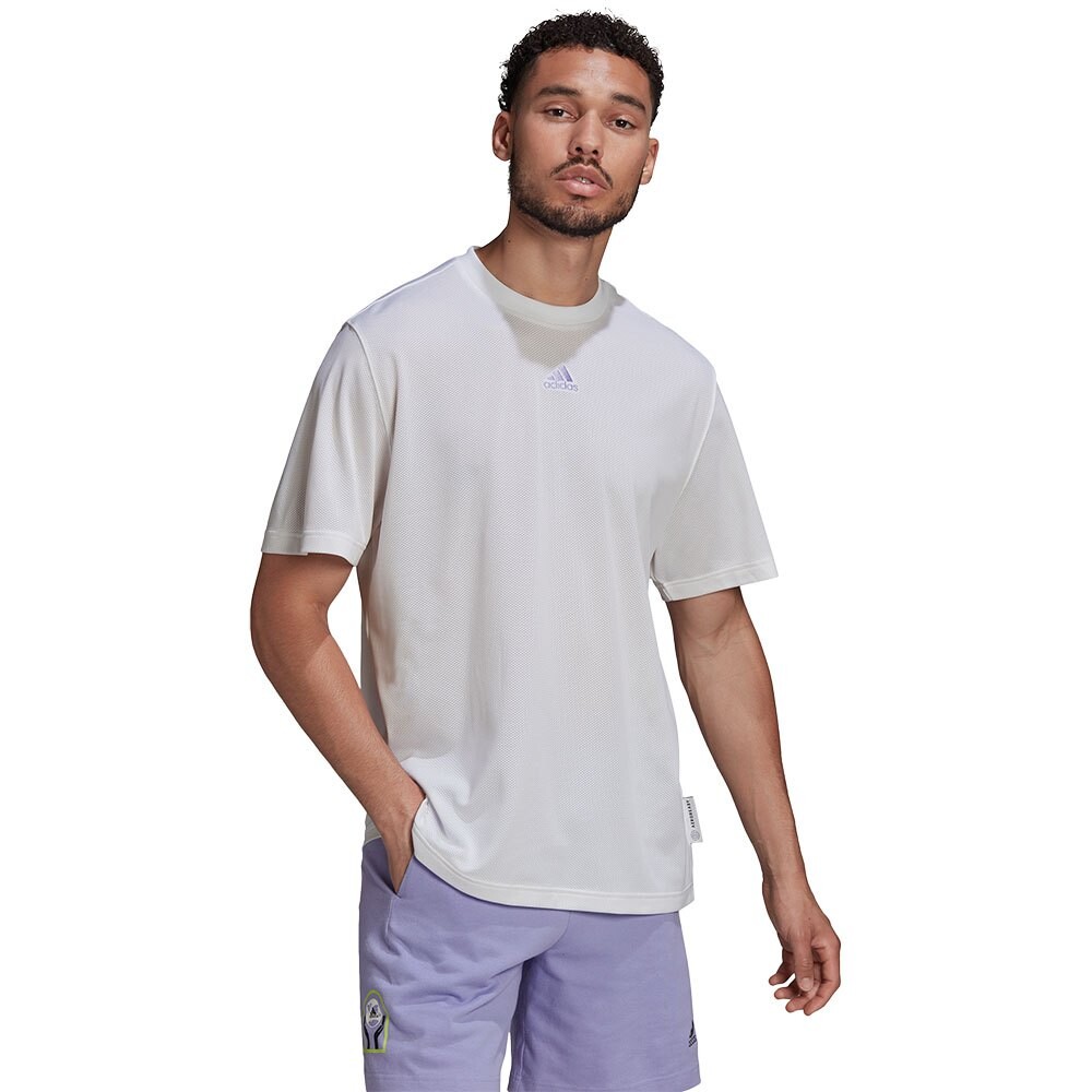 

Футболка adidas Sportswear GMDY, белый