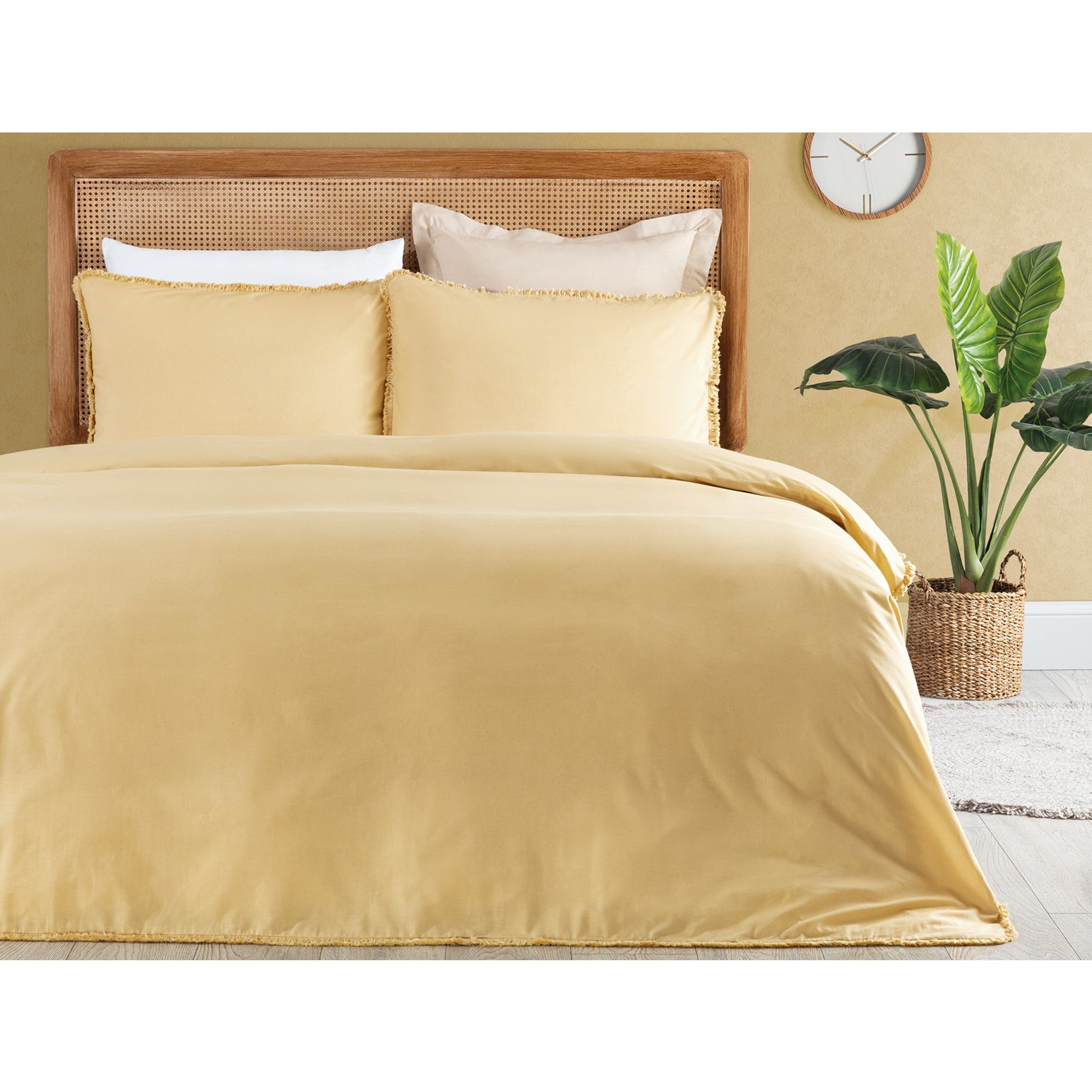 Комплект постельного белья с кисточками размера King Size Madame Coco Sona