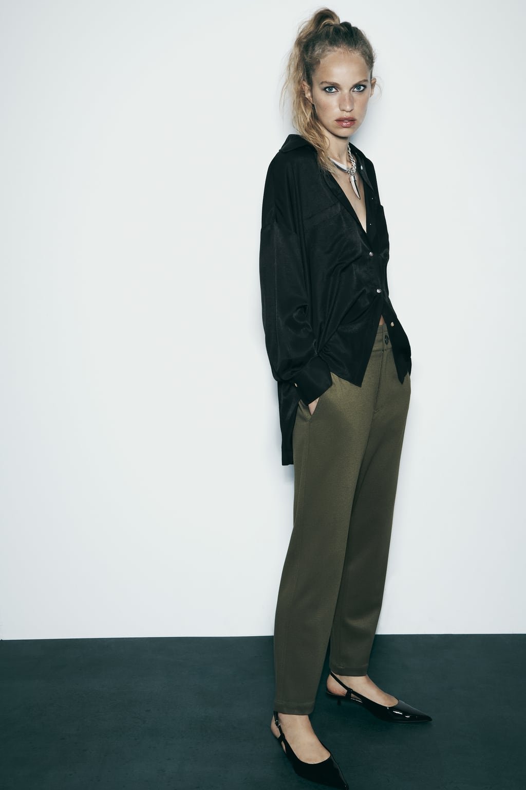 

Укороченные брюки Paperbag ZARA, хаки