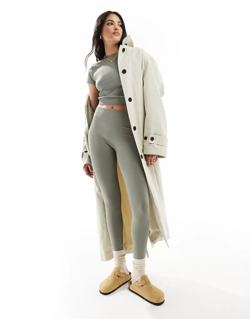 

Бесшовные леггинсы цвета хаки Miss Selfridge