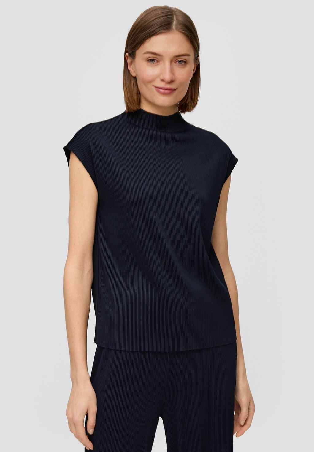 

Базовая футболка s.Oliver BLACK LABEL, цвет navy
