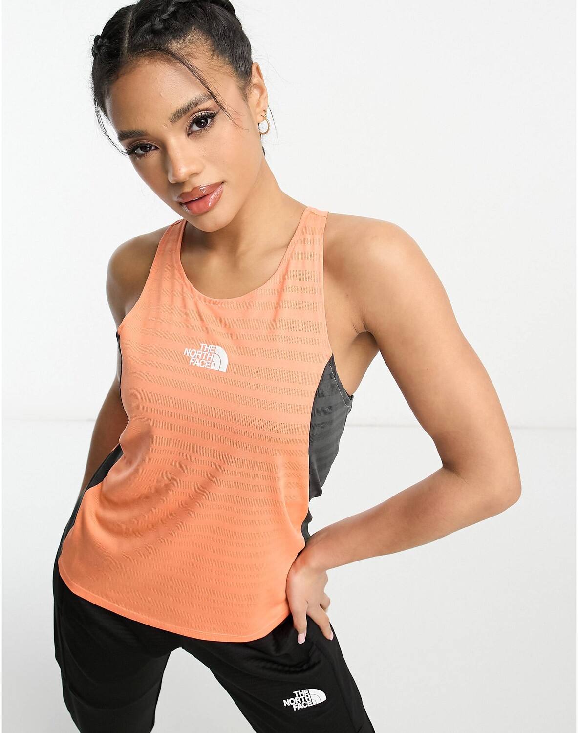 

Оранжевая технологичная майка The North Face Training Mountain Athletic FlashDry
