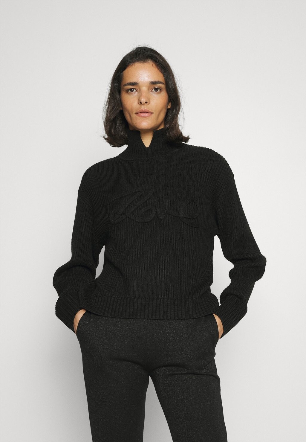 

Свитер SIGNATURE SOUTACHE KARL LAGERFELD, черный