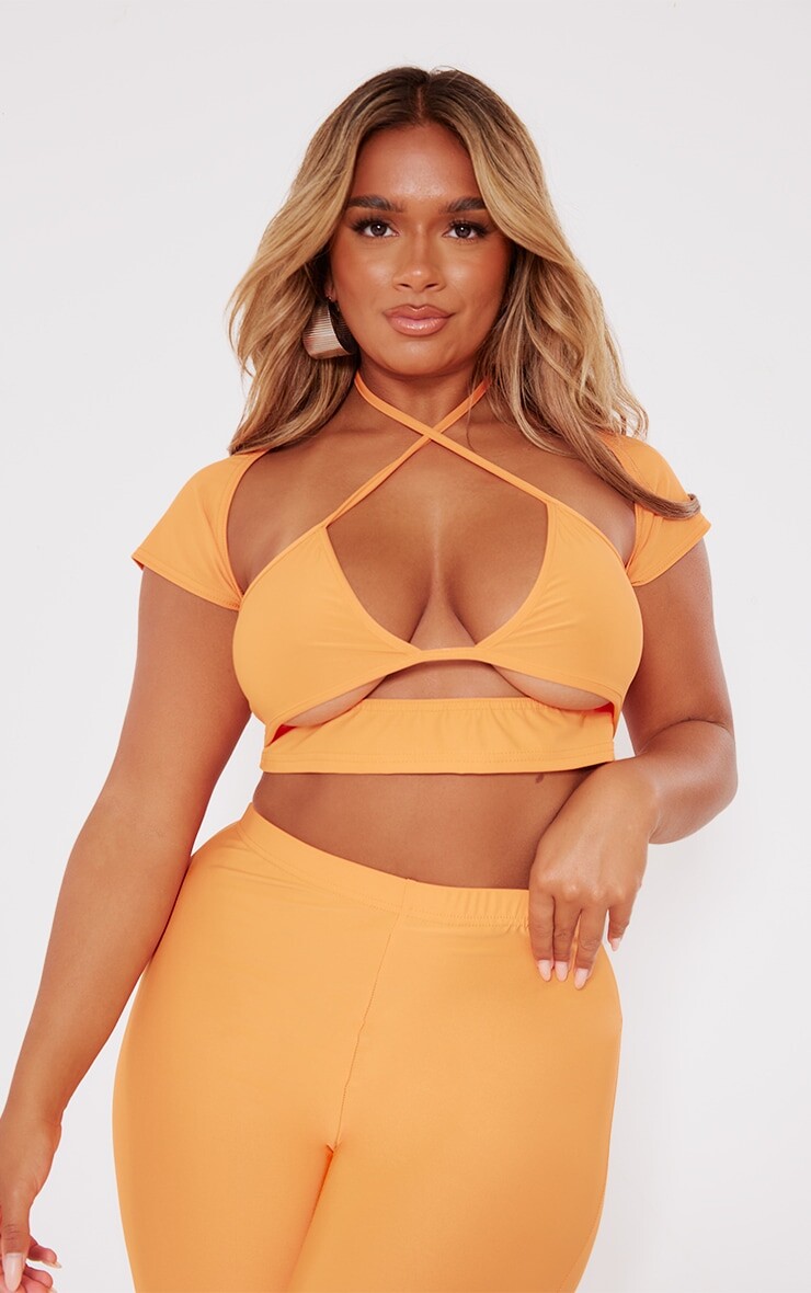 

PrettyLittleThing Укороченный топ с короткими рукавами и облегающим бралеттом Shape Orange