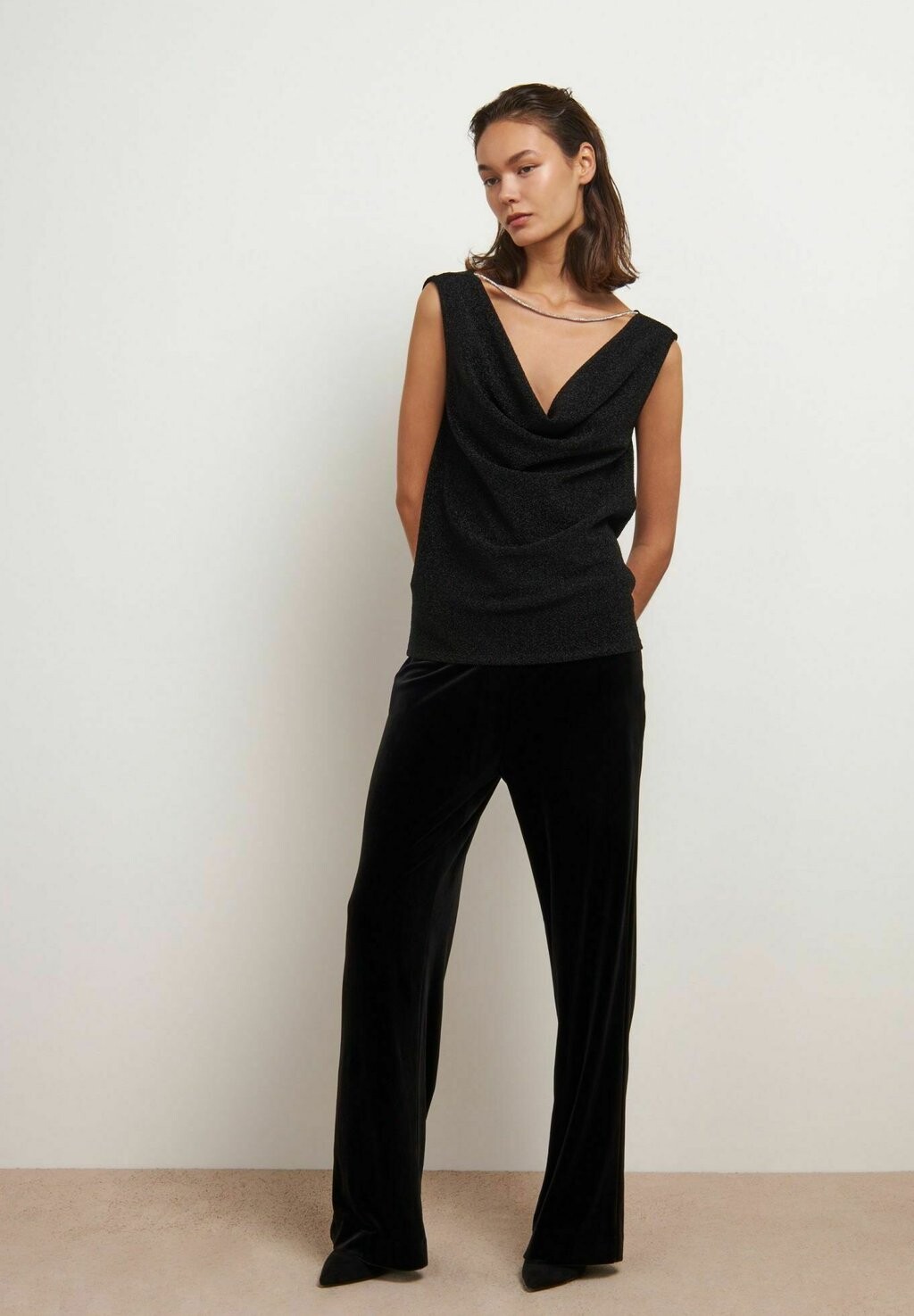 

Блузка With Neck Detail Conbipel, черный
