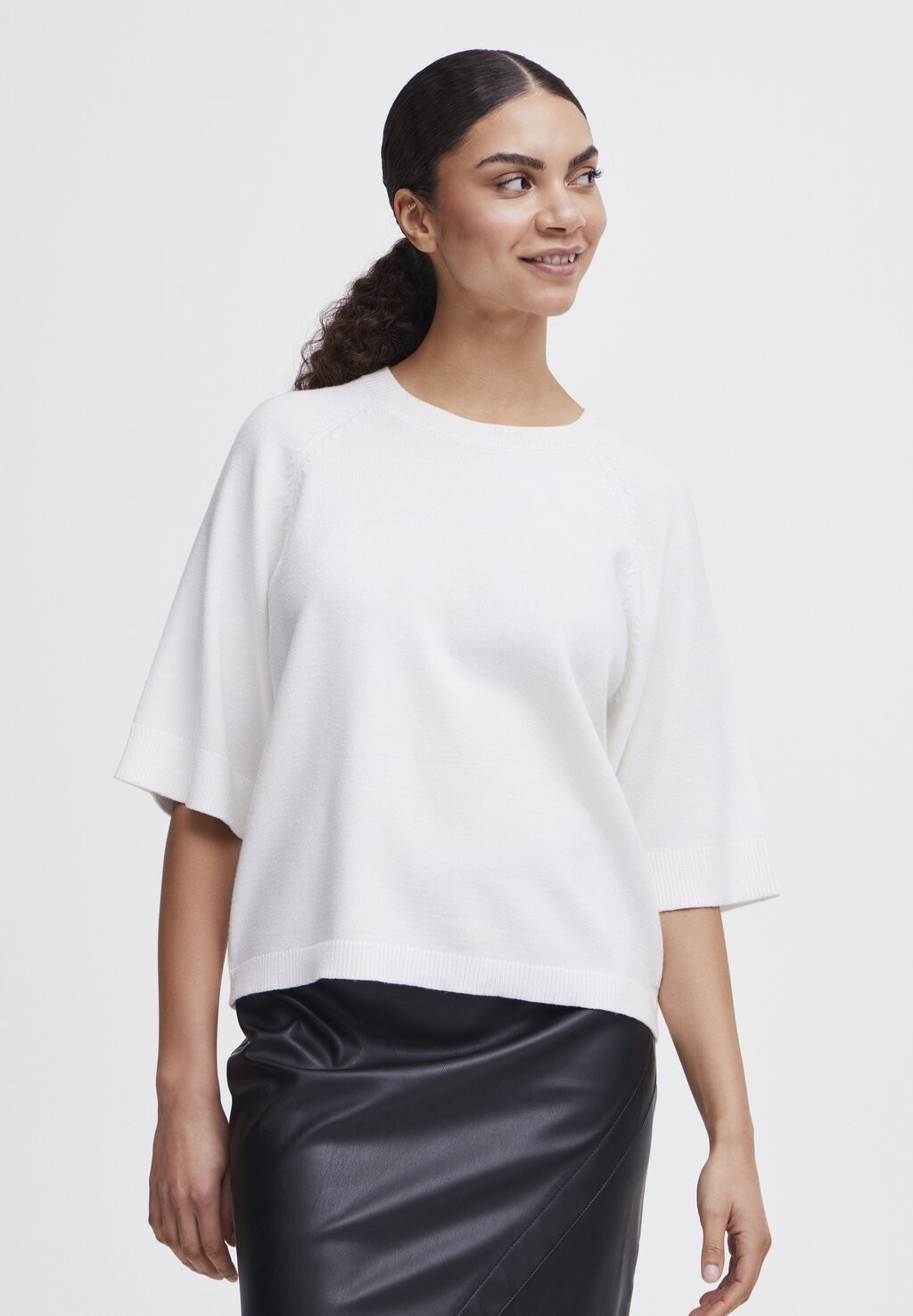 

Вязаный свитер NONINA LOOSE b.young, цвет marshmallow