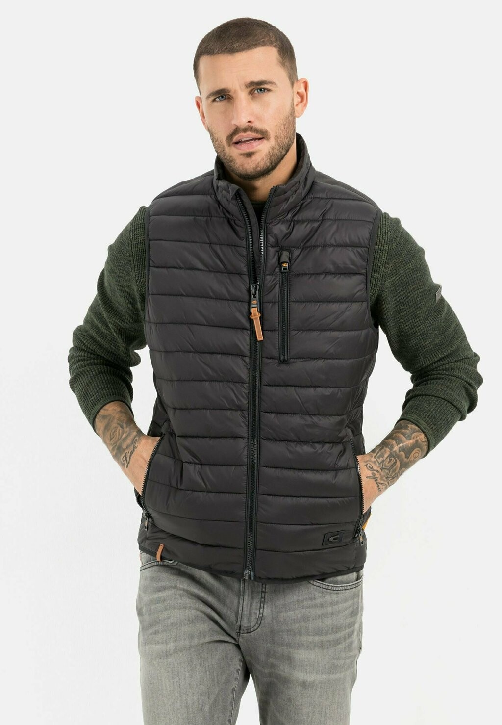 

Жилет camel active