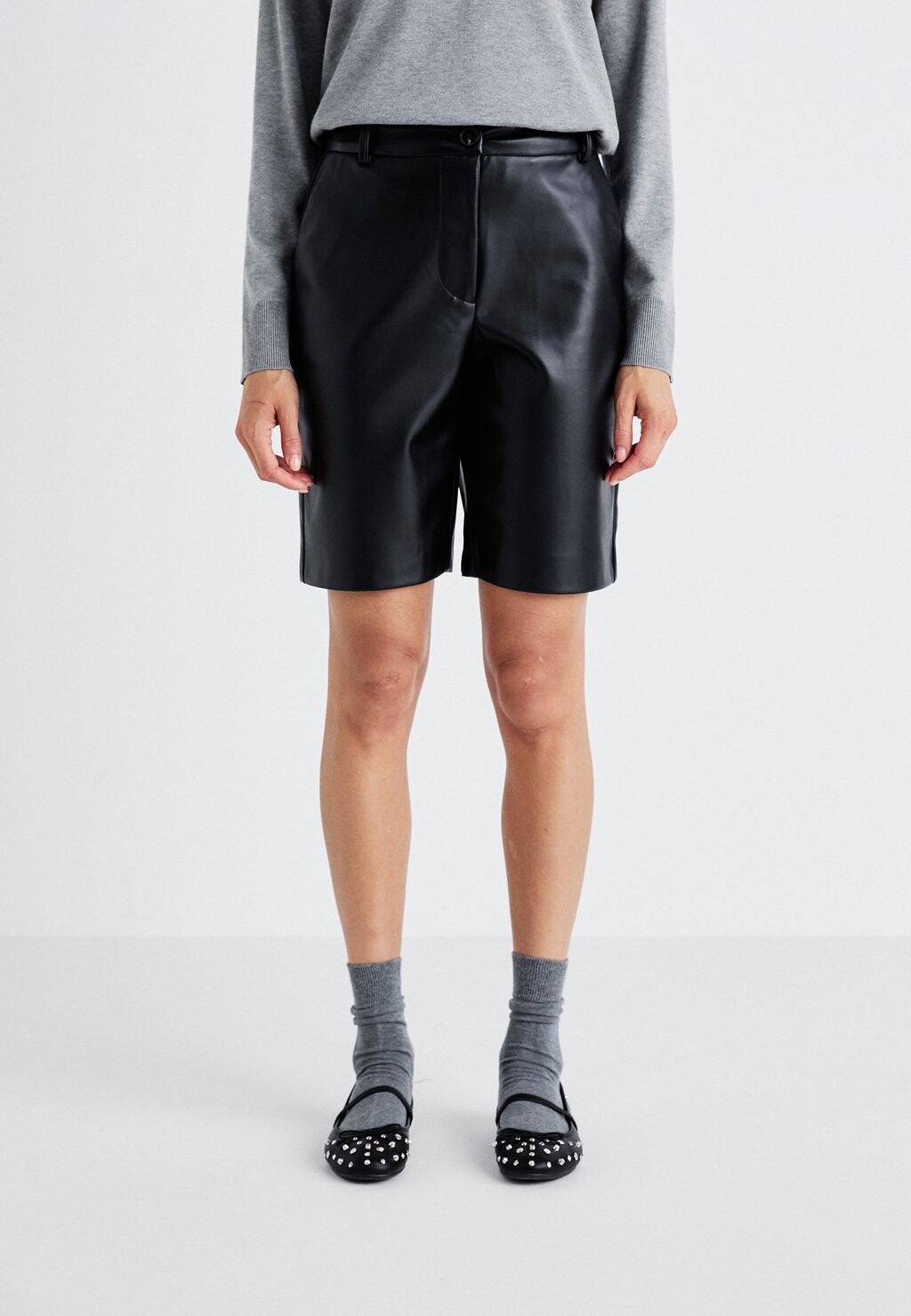 

Шорты VMWILLA LONG Vero Moda, черный