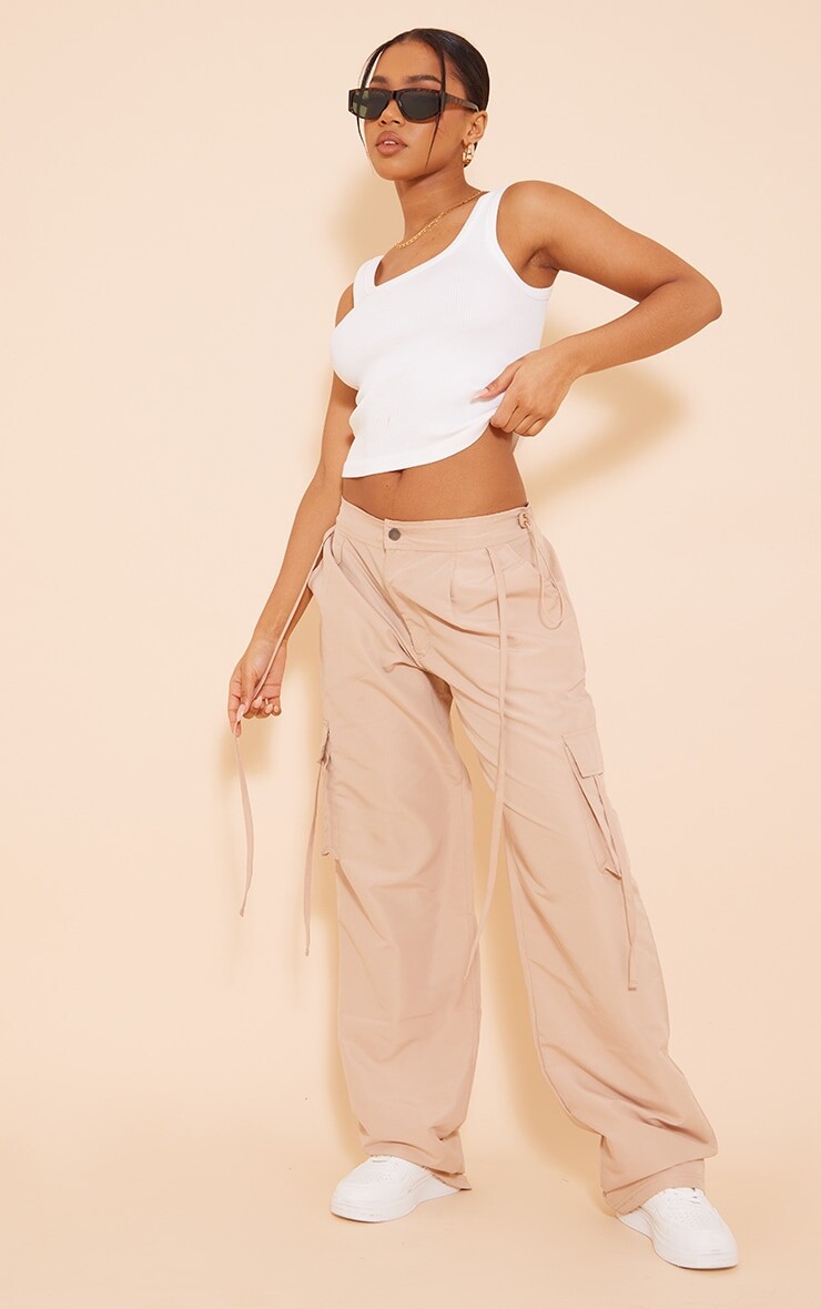 

PrettyLittleThing Новые легкие грузовые туфли телесного цвета с низкой посадкой