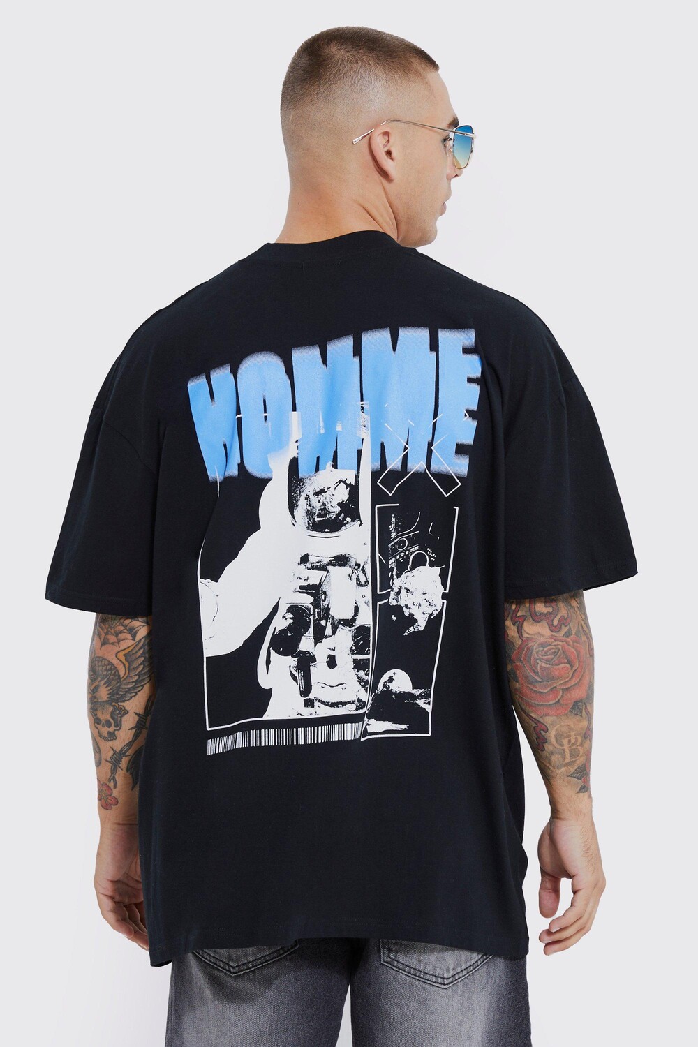 

Футболка оверсайз blurred homme с графикой пространства Boohoo, черный