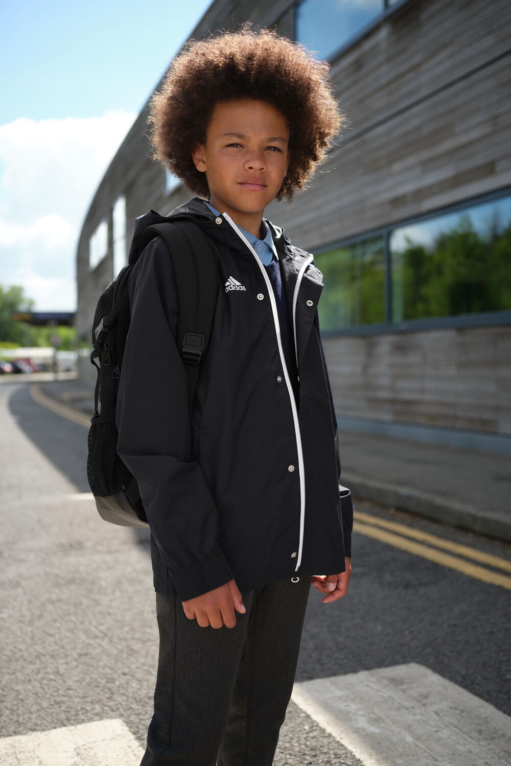 

Школьная куртка Junior Entrada 22 adidas, черный
