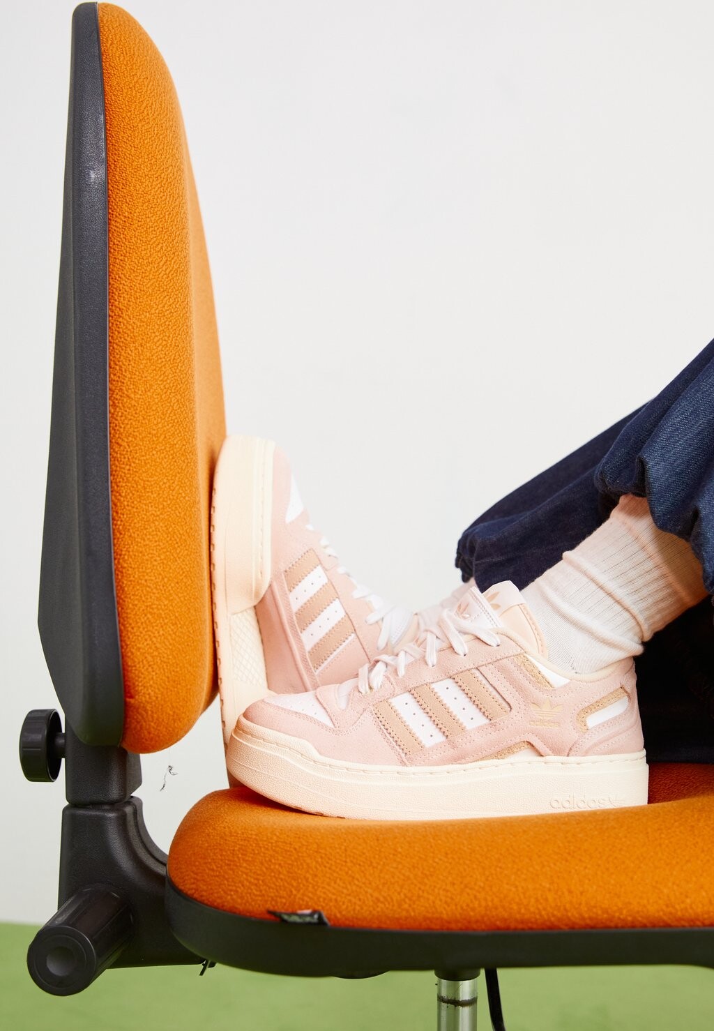 

Полукеды FORUM adidas Originals, румянец-ореол/обувь белый