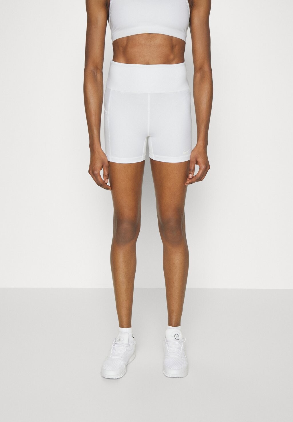 

Тайтсы Nike, белый