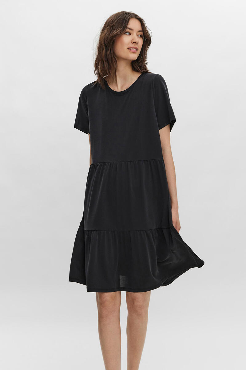 Короткое платье Vero Moda, черный платье короткое с круглым вырезом и короткими рукавами blinewood m разноцветный
