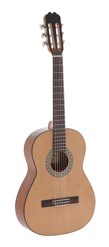 Акустическая гитара Admira Beginner Series Alba 3/4 Size Classical Guitar with Spruce Top